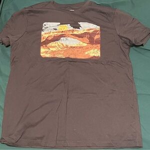 Goodfellow Graphic Tee Large